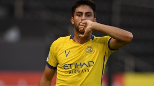 Dura lesión del &#8216;Pity&#8217; Martínez, que estará fuera de las canchas por varios meses