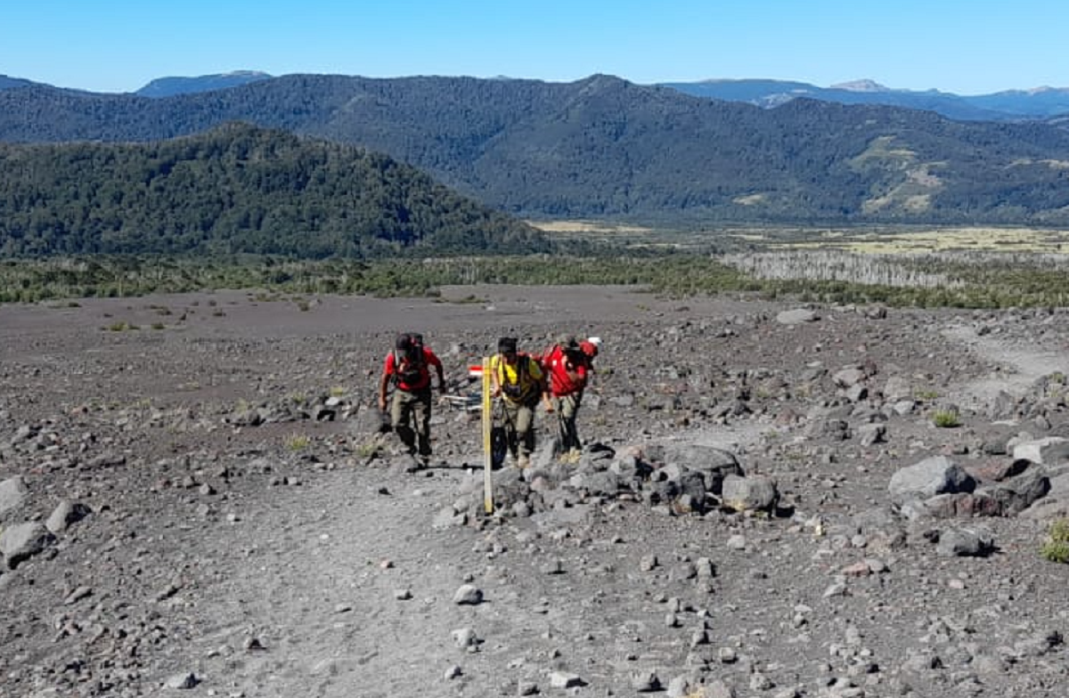 Rescataron a un hombre herido en el volcán Lanín. Foto: Parque Nacional Lanín.