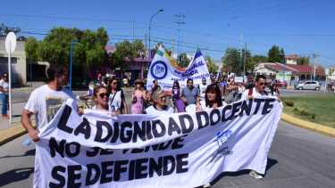 Segundo día de paro docente en Río Negro.