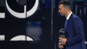 Scaloni ganó el The Best de FIFA: «No hay cosa más linda que ver feliz a tu país»