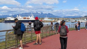 Ushuaia fue elegida como una de las ciudades más hospitalarias del mundo: mirá lo que ofrece este verano 2023