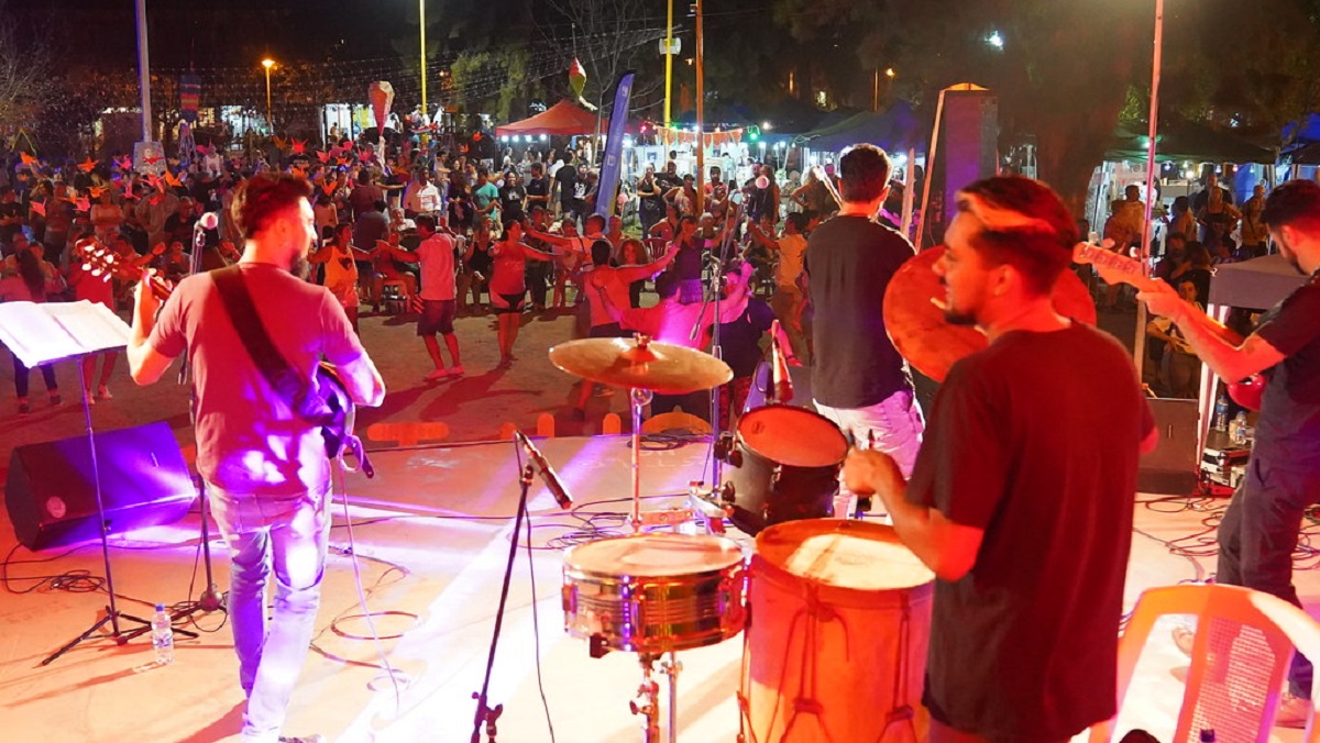 Cada semana se desarrollaron actividades y espectáculos musicales en la ciudad. Foto: Gentileza de la municipalidad de Cipolletti.