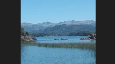 Una camioneta ingresó al lago en Villa Pehuenia  y  fue denunciado por vecinos. Foto: Gentileza Facebook Lorenzo Felix Lorente