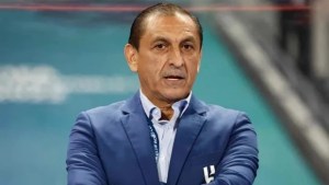 Ramón Díaz llegó a la Argentina tras el trágico accidente de su hijo Michael