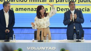 Cristina Kirchner: «No me importa si me meten presa, me importa volver a construir el país»