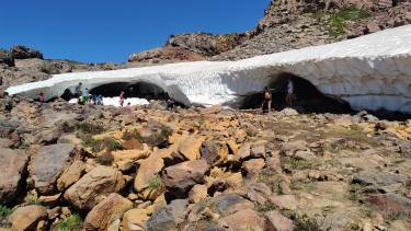 Túneles por el deshielo: una imagen mágica.