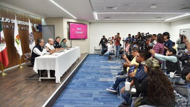 El fiscal participó de la conferencia de prensa sobre diversos temas, entre ellos el caso de Agostina Jalabert en Playa del Carmen. Foto Gentileza