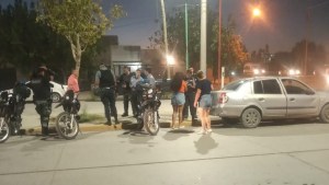 Escapaba de la policía y produjo un accidente vial en Cipolletti