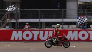 Bautista triunfó en el Mundial de superbike