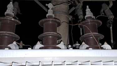 Explotó un transformador y dos barrios de Allen se quedaron sin electricidad