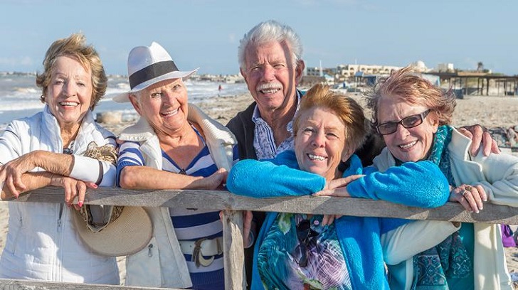 Jubilados y pensionados del PAMI pueden obtener descuentos en viajes. Archivo.