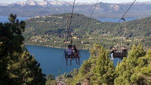 Viajaron menos turistas el fin de semana largo y Bariloche estuvo entre las más elegidas