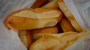 Aumentó la harina y Panaderos proyectan incrementos del 15% en el pan. Foto Archivo.