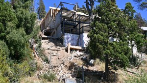 Millonarias multas al dueño y al arquitecto de una construcción irregular en Bariloche
