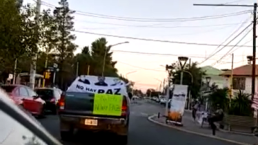 Caravana y bocinazo por los muertos de NAO (Foto: captura de pantalla)
