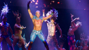 Por qué hubo abucheos y gritos en la última función de Stravaganza, la obra de Flavio Mendoza