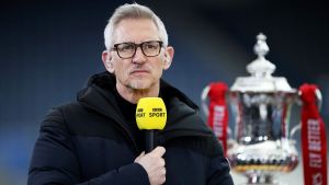 Gary Lineker fue suspendido en la BBC por sus declaraciones contra el gobierno británico