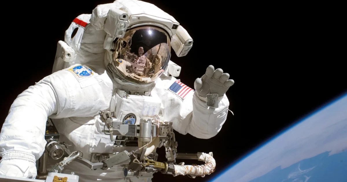 Después de medio siglo, la NASA anunció que volverá a enviar astronautas a la luna thumbnail