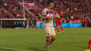 Video | ¿Lo viste? El insólito penal de Paolo Goltz de Colón frente a Independiente