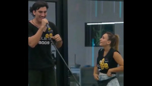 El insólito error de Holder en Gran Hermano: dijo que «De música ligera» era de Los Piojos