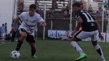 El Albinegro busca sumar sus primeros puntos fuera de casa.