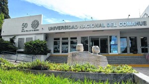 Alerta por vientos: suspendieron las clases en la Universidad del Comahue y en el IUPA
