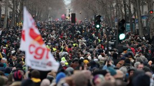 Más de un millón de personas protestaron en Francia contra la reforma de las pensiones
