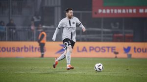 Con una asistencia de Messi, PSG se recuperó y es el único líder en Francia