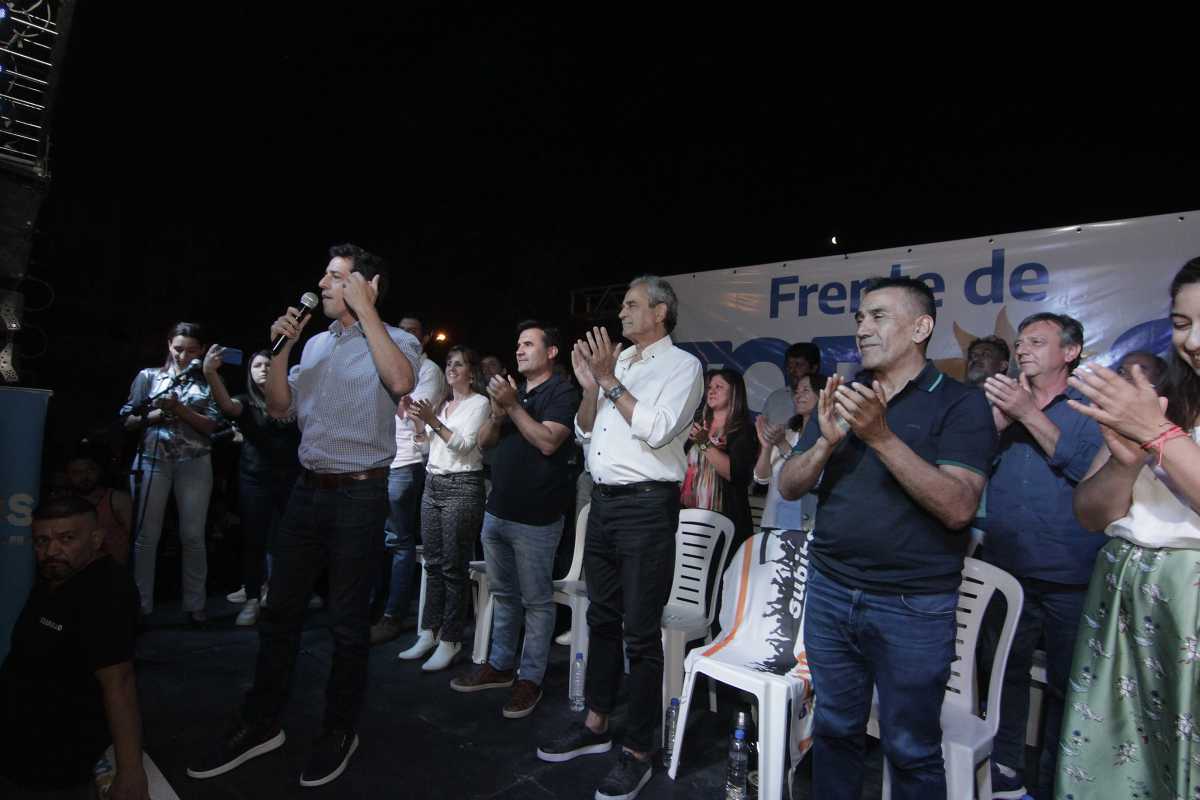 "Wado" De Pedro estuvo en un acto partidario en Neuquén,  del Frente de Todos. Foto: Oscar Livera