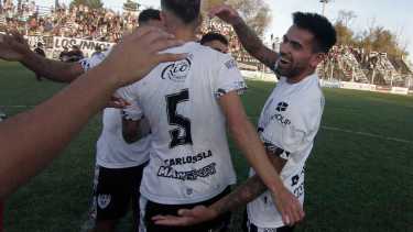 Cipolletti y ganó quedó como único líder. (Foto: Oscar Livera)