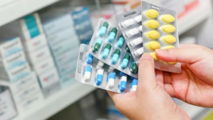 Entidades médicas advierten las consecuencias de la venta libre de medicamentos: se solapan enfermedades como el cáncer