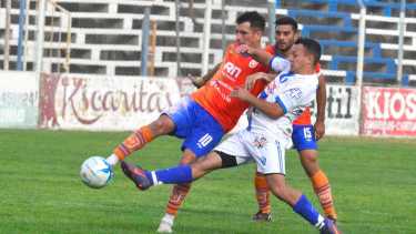 Deportivo Roca y Atlético Regina juegan el destacado del día en la Confluencia. (Foto: ilustrativa)