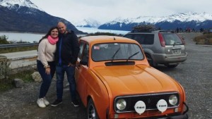 La Naranja fiel, un Renault 4 del ’85 los llevó hasta el Glaciar Perito Moreno y la sorprendió este broche de oro