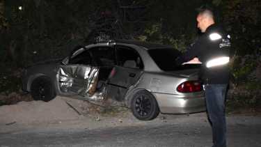 El automóvil terminó con uno de sus laterales totalmente destruido. foto: Andrés Maripe.