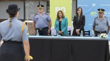 Imagen de La distinción que hizo la gobernadora Carreras durante la entrega de jerarquías a la Policía de Río Negro