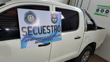 La camioneta fue secuestrada y luego se detectó que tenía pedido de Bahía Blanca.