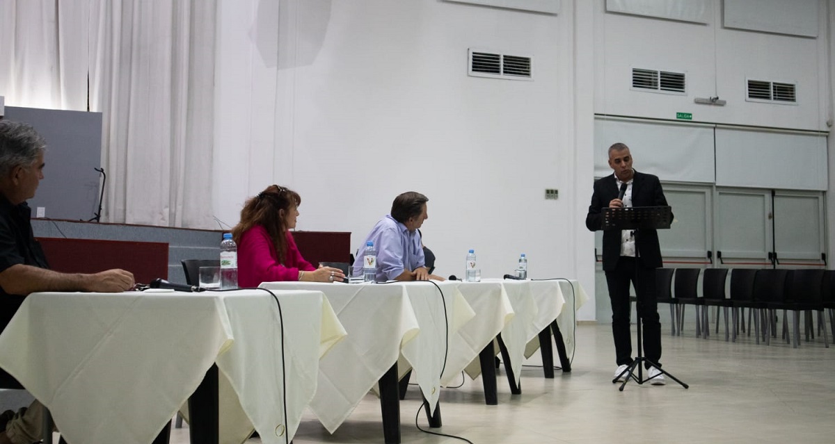 Consejo de Pastores de Cipolletti organizó un debate previo a las elecciones 2023.
