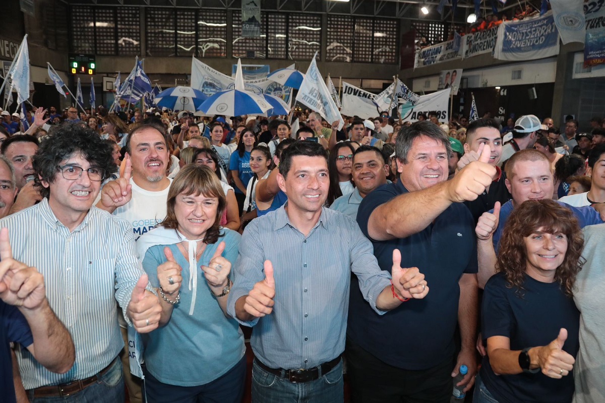 Lo acompañaron su compañera de Formula Ana Pechen y el candidato a intendente Mariano Gaido. Foto: Gentileza.