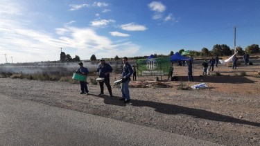 Los trabajadores alertaron que podrían cortar el tránsito. Foto, Gentileza. 
