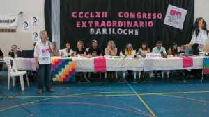 En medio de la discusión entre Unter y Gobierno, el gremio llama a otro Congreso