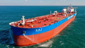 Las tarifas de buques petroleros se dispararon por mayor demanda de crudo en China