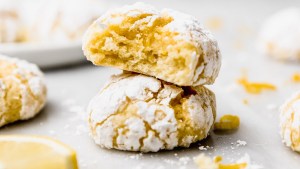 Galletas craqueladas de limón