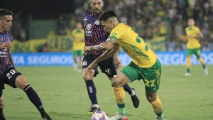 Con un polémico penal, Defensa y Justicia igualó con Talleres por la Liga Profesional