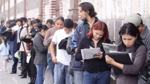 El 53% de las personas que buscan trabajo en Argentina se encuentra desempleado