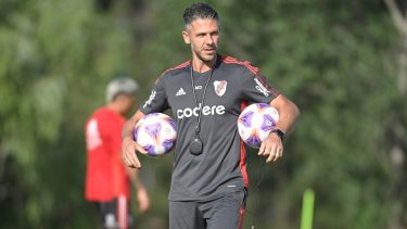 Martín Demichelis se prepara para el duelo ante Rosario Central por el Trofeo de Campeones.