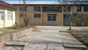Padres de la Escuela Especial N°1 reclaman por la falta de transporte escolar en Roca