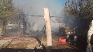 Video: Vecinos ayudaron a combatir el incendio en un comedor de Neuquén