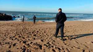 Horror en Miramar: encontraron un cuerpo decapitado y desmembrado en una playa