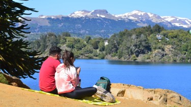 Villa Pehuenia – Moquehue, «un planazo» para disfrutarla en marzo