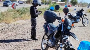 Luego de una persecución, recuperaron en Cipolletti una moto robada en Neuquén